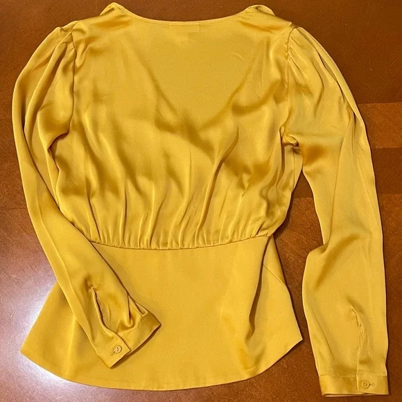 Bar III Tie-Waist Wrap Blouse Small - Picture 5 of 15